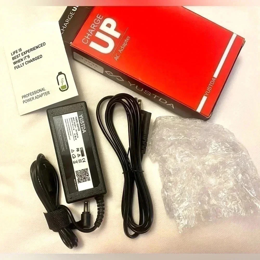 14 V YUSTRA AC Adapter brand new